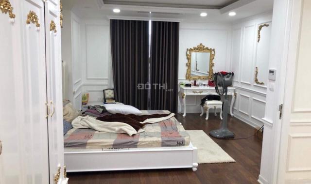 Cho thuê căn hộ chung cư Eurowindow 27 Trần Duy Hưng, 116m2, 3 phòng ngủ, full đồ, 17 tr/th