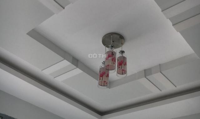 Nhà đường Hương Lộ 11, chợ Hưng Long, 4x9m 1 lầu, SH riêng