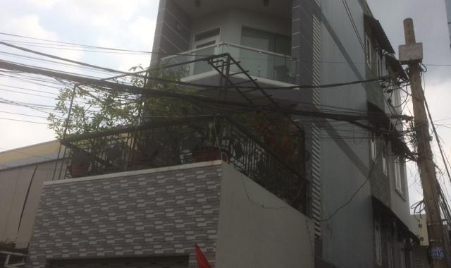 Bán nhà 2MT đường Đoàn Giỏi, Tân Phú, TP. HCM diện tích 4x15m, đúc 3,5 tấm, giá 7,5 tỷ