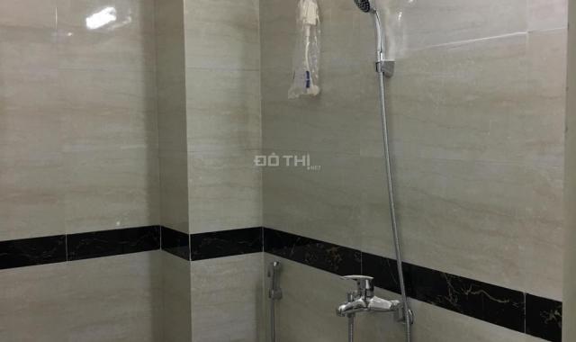 Cần bán nhà mới xây chưa ở Trương Định, DT 40m2 x 5 tầng, MT 3.3m, giá 3.6 tỷ