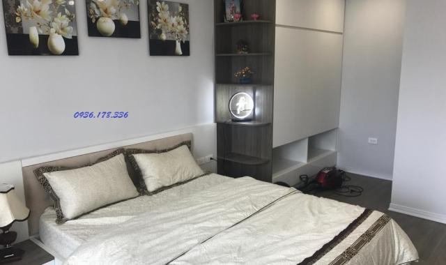 Cho thuê chung cư Royal City căn góc tòa R6 tầng 15, 3PN, đủ nội thất, 20 tr/th, 0964399884