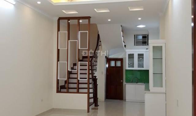 Bán nhà PL Nhân Mỹ, Đình Thôn, Mỹ Đình 35m2 x 5T xây mới tinh, cực đẹp ô tô đỗ cổng 2.7 tỷ