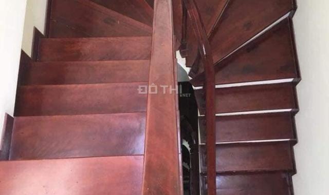 Bán nhà ngõ 42 Thịnh Liệt, lô góc, ô tô, kinh doanh sầm uất, 30m2 x 5T, 2.9 tỷ TL