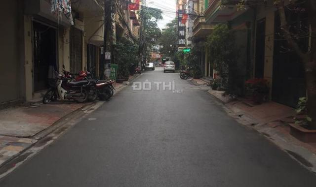 Bán nhà phân lô ô tô thang máy thông sàn phố Trần Quang Diệu, giá 11.8 tỷ