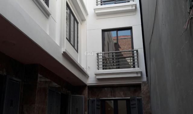 Bán nhà phường Thạch Bàn, nhà 4 tầng, 31.5m2, tổ 15 Thạch Bàn, LH 0986371799