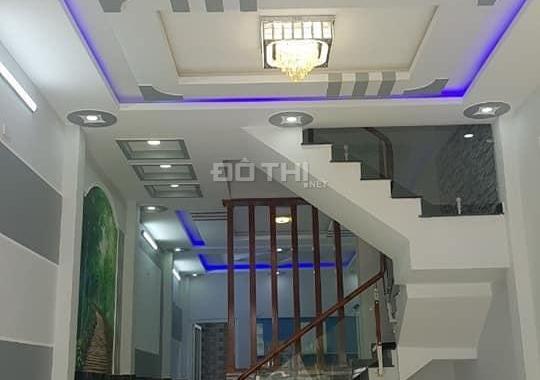 Bán nhà MT đường Nguyễn Thanh Tuyền, P. 2, Q. Tân Bình, DT: 4.3m x 16m. Giá: 9.8 tỷ