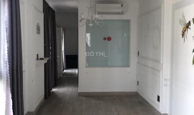 Cho thuê nhà mặt phố tại đường Lê Thánh Tôn, Phường Bến Nghé, Quận 1, Hồ Chí Minh. DTSD 400m2