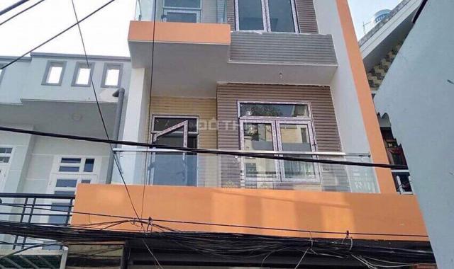 Bán căn nhà phố 1135 Huỳnh Tấn Phát