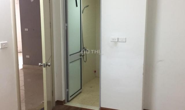 Cho thuê chung cư C37 Bắc Hà, 85m2, 2 phòng ngủ, giá 8 tr/th. LH: 0936994993