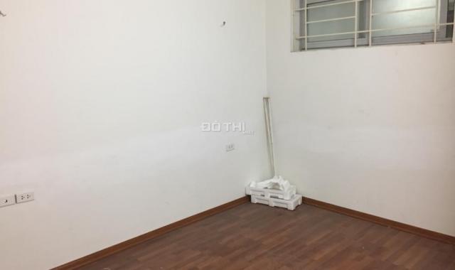 Cho thuê chung cư C37 Bắc Hà, 85m2, 2 phòng ngủ, giá 8 tr/th. LH: 0936994993