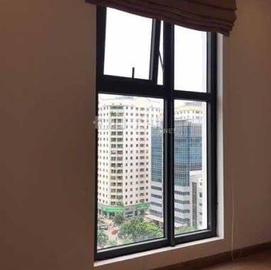 Cho thuê căn hộ chung cư Hà Nội Center Point, 3 PN sáng, nội thất cơ bản, giá 12 tr/tháng