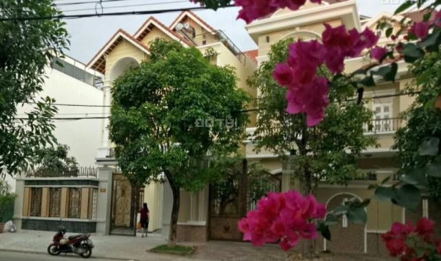 Cần bán biệt thự Châu Âu khu dân cư Nam Long, Trần Trọng Cung, Quận 7, DT 8x22m. Giá 16 tỷ