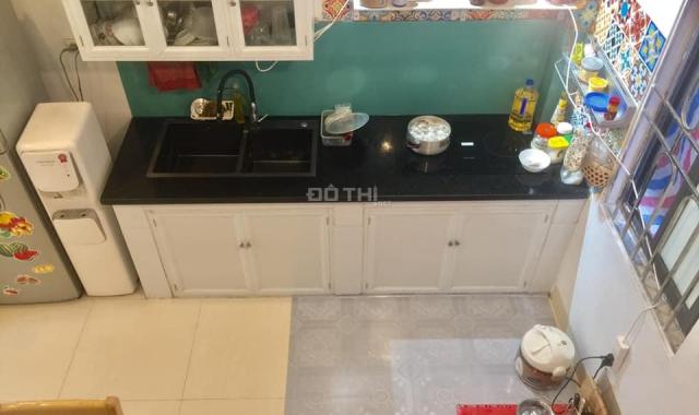 Nhà Bồ Đề 44m2 ô tô đỗ cửa - nhà đẹp - hai mặt đều là ngõ rộng, 1 bước ra phố