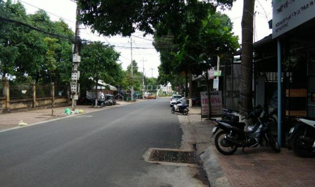 Bán gấp nhà mặt phố đường Nguyễn Khuyến, tiện kinh doanh, gần Bảo Tàng Cafe Buôn Mê Thuột