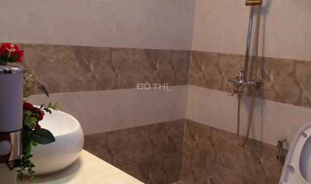 Bán CC Vinaconex 3, Dịch Vọng, Trương Công Giai 2PN, có ít đồ, 63,8m2 view đẹp rất có lộc 2 tỷ