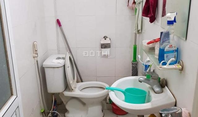 Bán nhà riêng tại đường Lĩnh Nam, Phường Lĩnh Nam, Hoàng Mai, Hà Nội. Diện tích 30m2, giá 1.88 tỷ