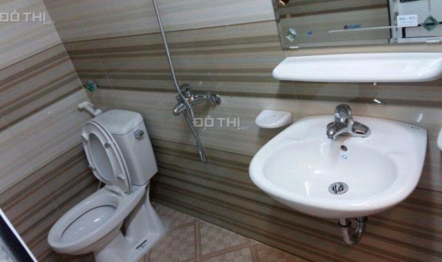 Bán nhà ngã tư Lò Đúc - Trần Khát Chân, DT 50m2, 5 tầng mới, 3.25 tỷ, cách phố đúng 15m