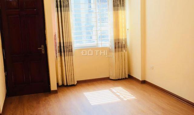 Bán nhà Nguyễn Cơ Thạch, DT 35m2, 4 tầng, MT 3.6m, SĐCC, gần hồ, giá 3 tỷ (TL). LH: 0984598998