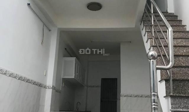 Cần bán nhà đường Nguyễn Trãi, quận 5, gần chợ Bàu Sen, 1 trệt, 1 lửng, 1 lầu, ST, giá 4.2 tỷ