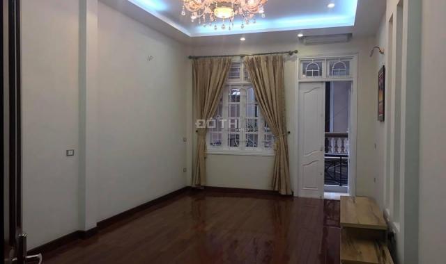 Hot nhà Ba Đình, Quán Thánh, 60m2 x 5T, lô góc, ô tô 7 chỗ quay đầu, 14,7 tỷ, đi bộ 5p ra Trúc Bạch