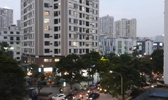 Bán căn hộ tòa Vinaconex Trần Đăng Ninh, gần CV Dịch Vọng, Cầu giấy, DT 102m2, 3PN, lô góc giá 3 tỷ