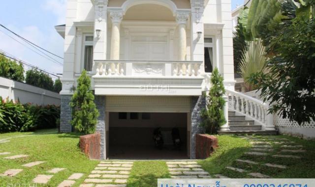 Cho thuê villa kiến trúc hiện đại sân vườn hồ bơi phường Thảo Điền, giá 88.65 triệu/th
