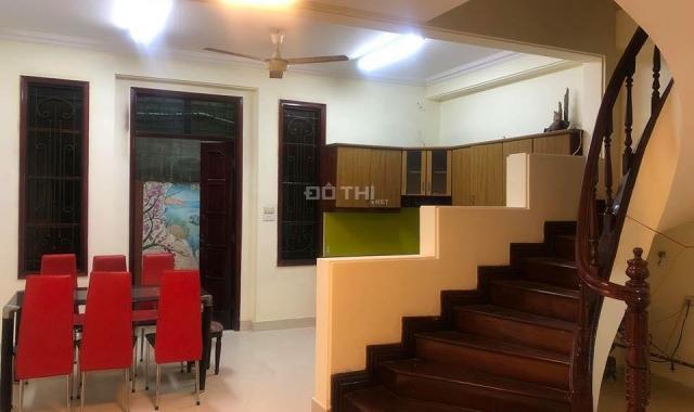 Bán nhà Dịch Vọng, 45m2, 5 tầng, giá 4 tỷ, LH: 0978186665