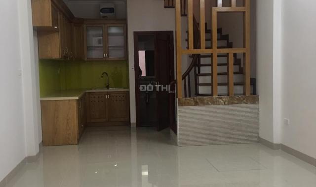 Hiếm! Bán nhà Mễ Trì, Đỗ Đức Dục, Miếu Đầm 37m2 x 5T mới tinh, cách đường ô tô 50m 2.9 tỷ