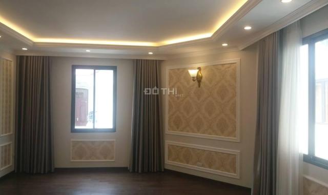 Chính chủ cần bán nhà biệt thự 185 Vũ Thạnh. DT 100m2 x 4t đẹp, giá 13,5 tỷ