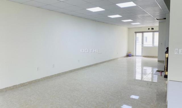 Cho thuê văn phòng tầng 2 mới hoàn thiện sạch sẽ, 90m2, giá 9tr/th. 0902088582