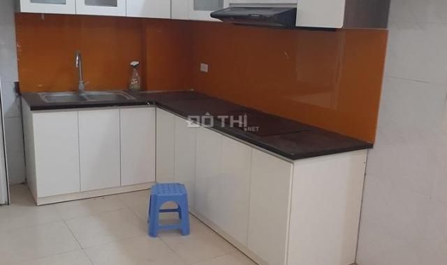 Nhà đẹp Hồ Tùng Mậu, ngay ĐH Thương Mại 30m2, 5 tầng, giá chỉ 3 tỷ