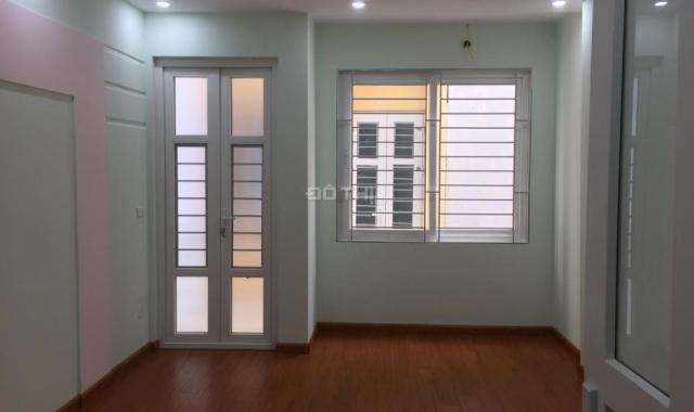 Bán gấp nhà Xuân La ngõ thông Võ Chí Công, hướng ĐB, 40m2, chỉ 2,9 tỷ