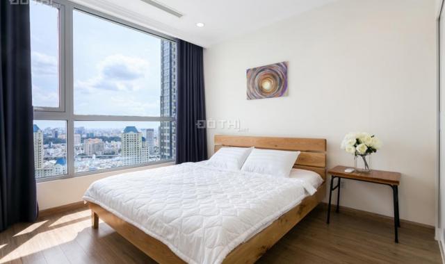 Cho thuê căn hộ Vinhomes Central Park, 3 phòng ngủ, 119m2, giá rẻ