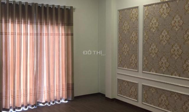 Bán BTLK Văn Khê: 4.75 tỷ (50m2*5T, 4PN) phong cách tân cổ điển. LH 0989917246, hướng Tây Nam