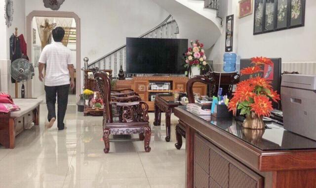 Bán nhà đẹp 2 lầu hẻm 4m 803 Huỳnh Tấn Phát, Quận 7
