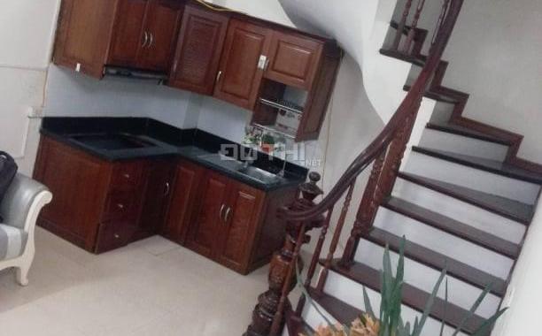 Bán nhà phân lô cán bộ phố 8/3, 30m2, mặt tiền 4m, ô tô đỗ cửa ngày đêm, LH: 0963520025