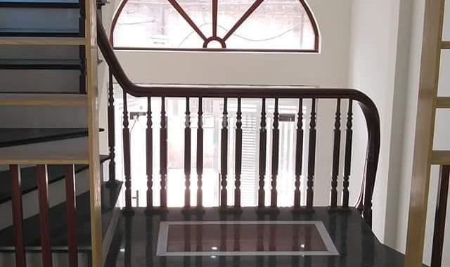 Bán nhà 50m2, 5 tầng, mặt tiền 4,5m ô tô đỗ cửa, ngã tư Vạn Phúc, giá 4 tỷ, Lh 0904959168