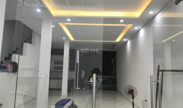 Bán nhà Hoa Bằng, Trung Kính, Hạ Yên, Cầu Giấy, DT 88m2 x 5 tầng, giá 7.8 tỷ