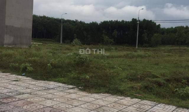 Cần bán đất lô góc hai mặt gần đường Đồng Khởi, sổ hồng thổ cư, giá 750 triệu. LH 0936 894 008