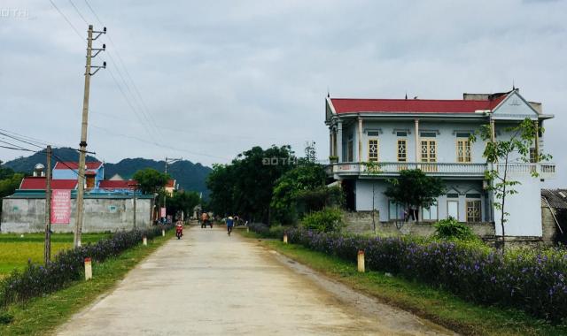 Đất mặt tiền đường vào trung tâm hành chính xã Quý Lộc chỉ 400 triệu, sổ hồng chính chủ