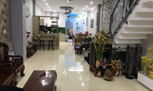 Nhà 3 lầu, 5x23m, đường lớn 268 Lê Văn Việt, Q. 9, sổ hồng. LH: 0906997966