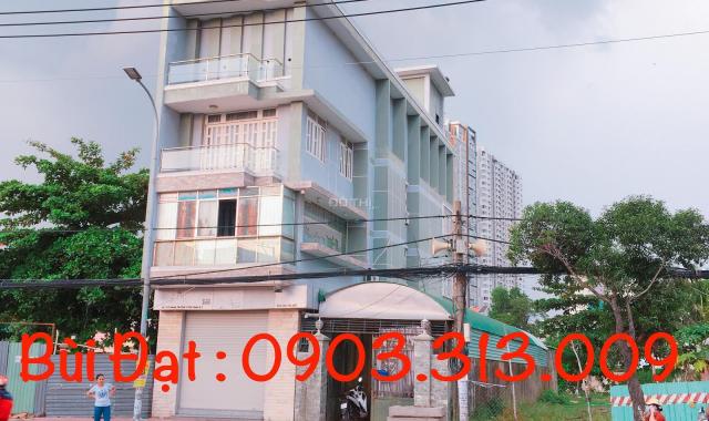 Cho thuê nhà MT đường 1379 Huỳnh Tấn Phát, Phú Thuận, diện tích: 10x30m, xây dựng trệt, 2 lầu