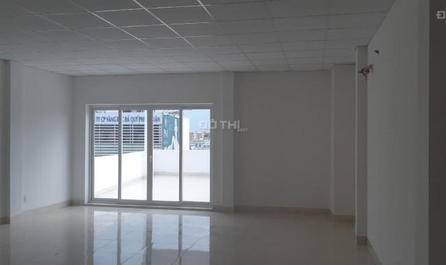 Cho thuê sàn văn phòng giá rẻ trong tòa nhà cao ốc mặt tiền đường Nguyễn Văn Trỗi, Quận Phú Nhuận