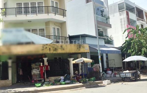 Bán nhà 3 lầu góc 2 mặt tiền cực đẹp ngay chợ Phú Thuận - quận 7 - LH: 0902.804.966