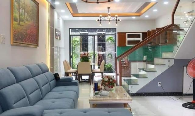 Bán nhà riêng 2 lầu, sân thượng, 5 x 16m, tại Lê Văn Lương, Nhà Bè, gần CC Hưng Phát