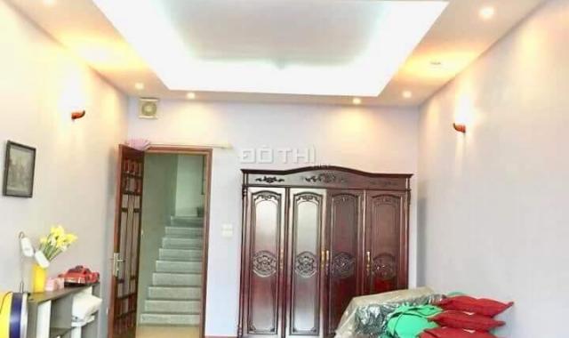 Siêu phẩm Nguyễn Văn Cừ, nhà đẹp, gara, 70m2, 4 tầng, chỉ 4.8 tỷ