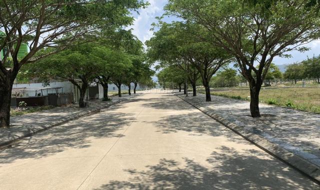 20 lô đất bên cạnh đại học FPT City Đà Nẵng DT 100m2, giá từ 2.1 tỷ, có sổ đỏ ngay, ven sông Cổ Cò
