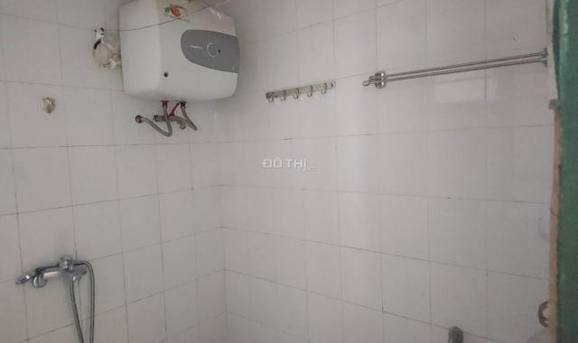 Cho thuê căn hộ chung cư 2 PN giá rẻ tại N3B Lê Văn Lương. LH: 0914.838.353