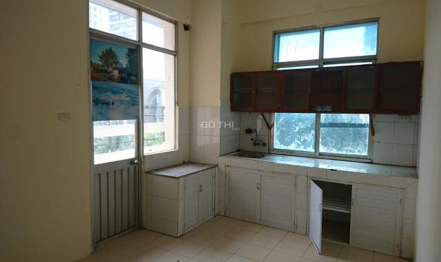 Cho thuê căn hộ chung cư 2 PN giá rẻ tại N3B Lê Văn Lương. LH: 0914.838.353