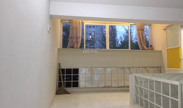Cho thuê phòng dạng penthouse trong đường D4 KDC Nam Long, Q 9 - 70m2, 4,2 tr/tháng